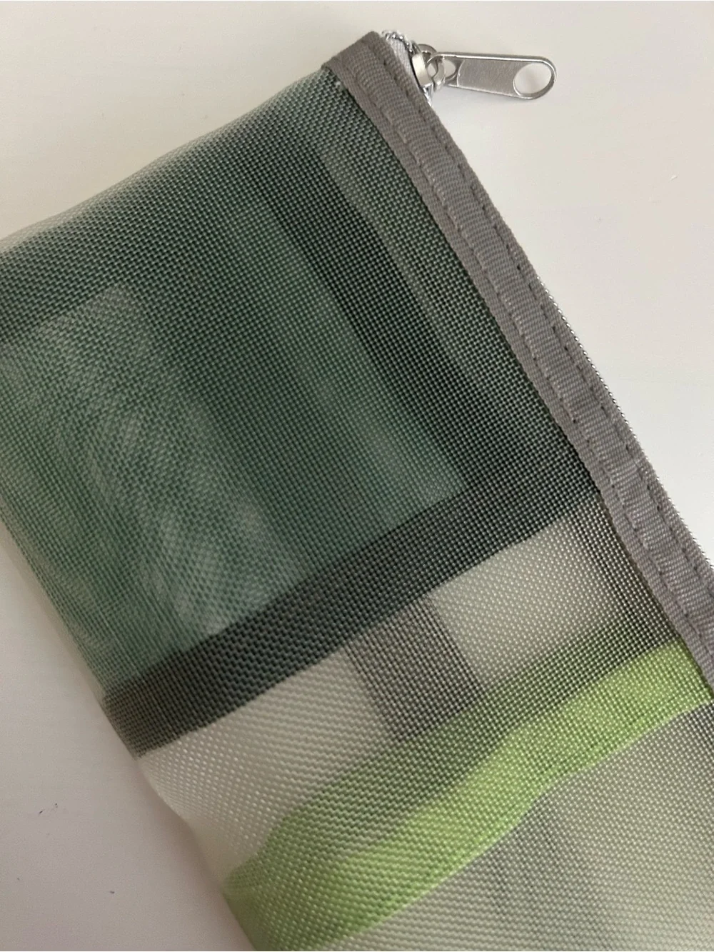 Midori Green Mesh Pen Pouch